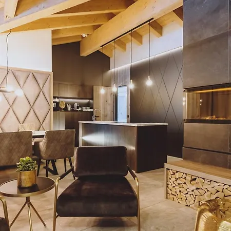 Glemm By Avenida Superior & Residences Otel