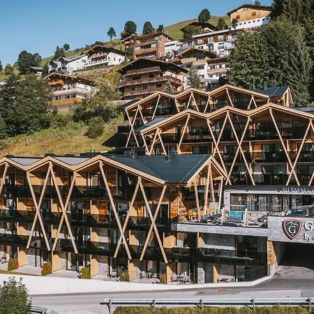 Otel Glemm By Avenida Superior & Residences 4*