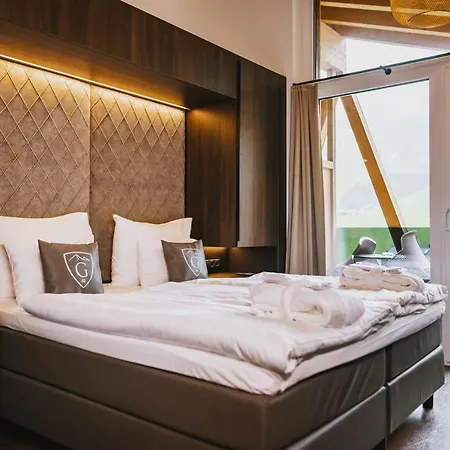 Glemm By Avenida Superior & Residences Otel 4*