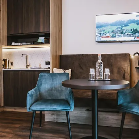 Glemm By Avenida Superior & Residences 4*